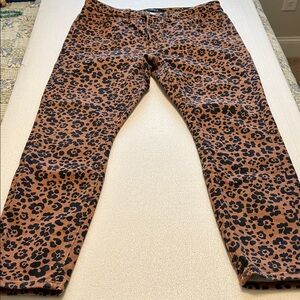 Chic Animal Print Straight Leg Jeans
